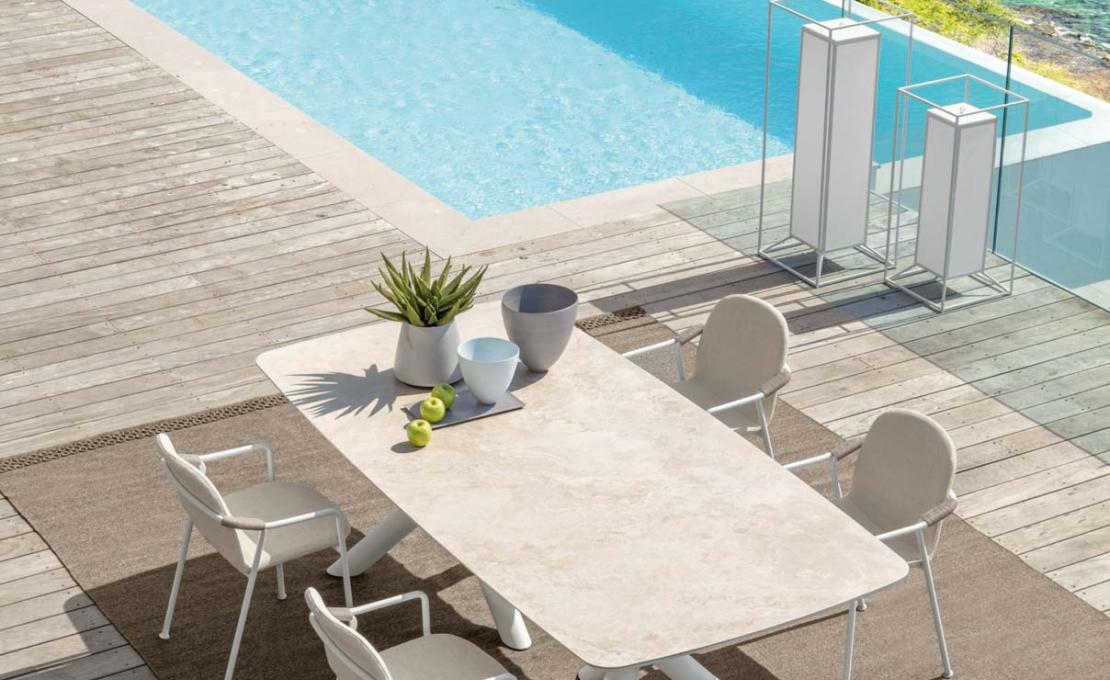Уличный стол от фабрики Talenti модель Coral Table
