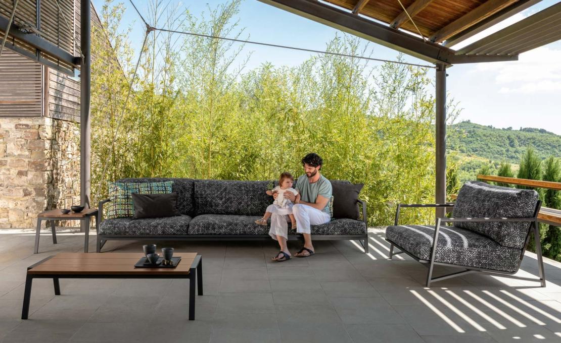 Уличный диван от фабрики Talenti модель COTTAGE LUXURY SOFA