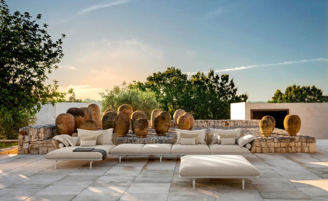Уличный диван от фабрики Talenti модель CRUISE ALU MODULAR SOFA