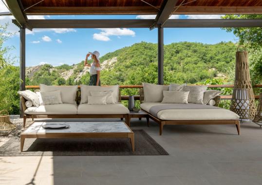 Уличный диван от фабрики Talenti модель CRUISE TEAK MODULAR SOFA