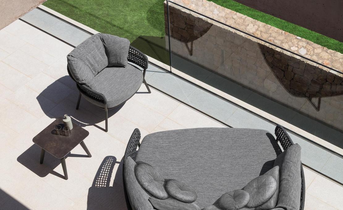 Уличная кушетка от фабрики Talenti модель MOON ALU DAYBED