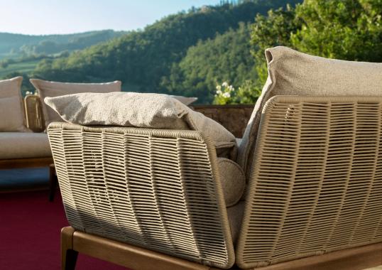 Уличный диван от фабрики Talenti модель CRUISE TEAK MODULAR SOFA