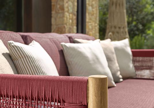 Уличный диван от фабрики Talenti модель DOLCEVITA SOFA