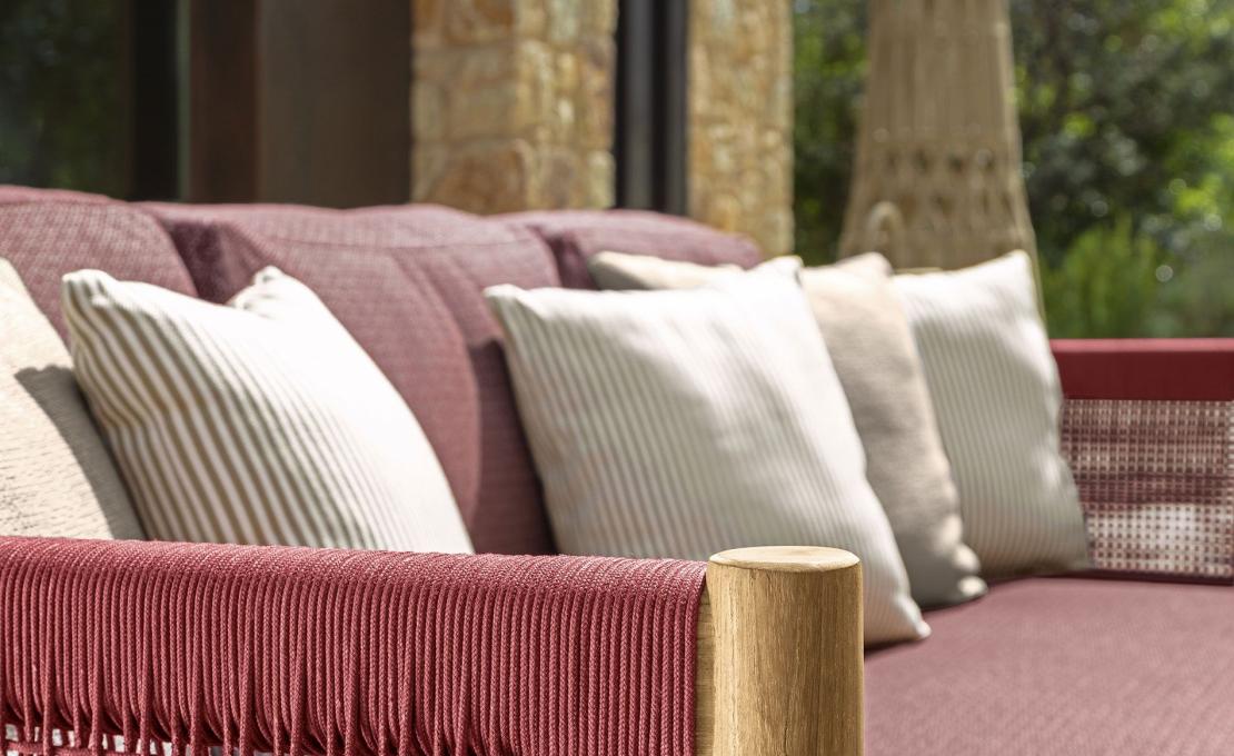 Уличный диван от фабрики Talenti модель DOLCEVITA SOFA