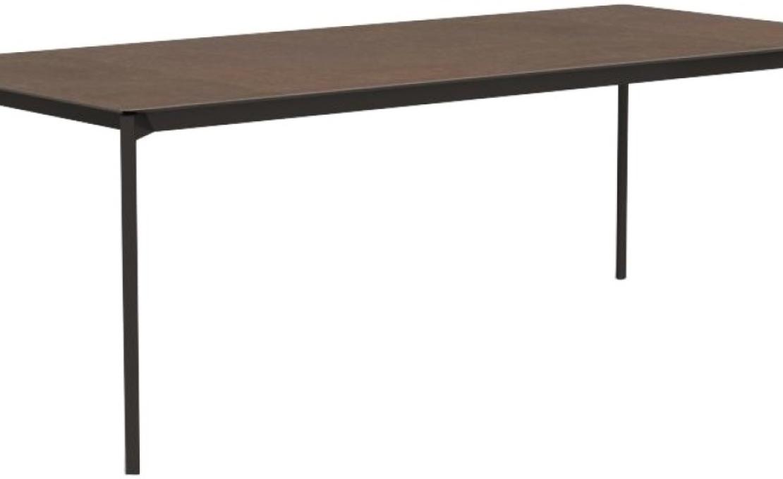 Уличный стол от фабрики Talenti модель LEAF TABLE