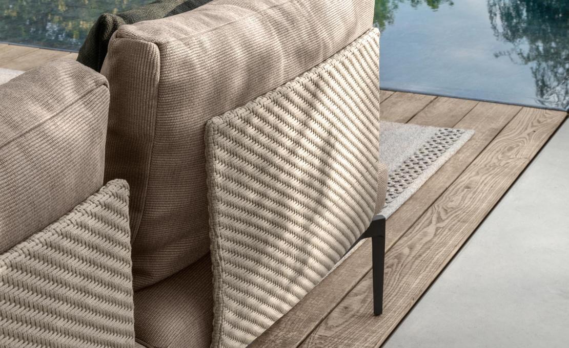 Уличный диван от фабрики Talenti модель LEAF MODULAR SOFA