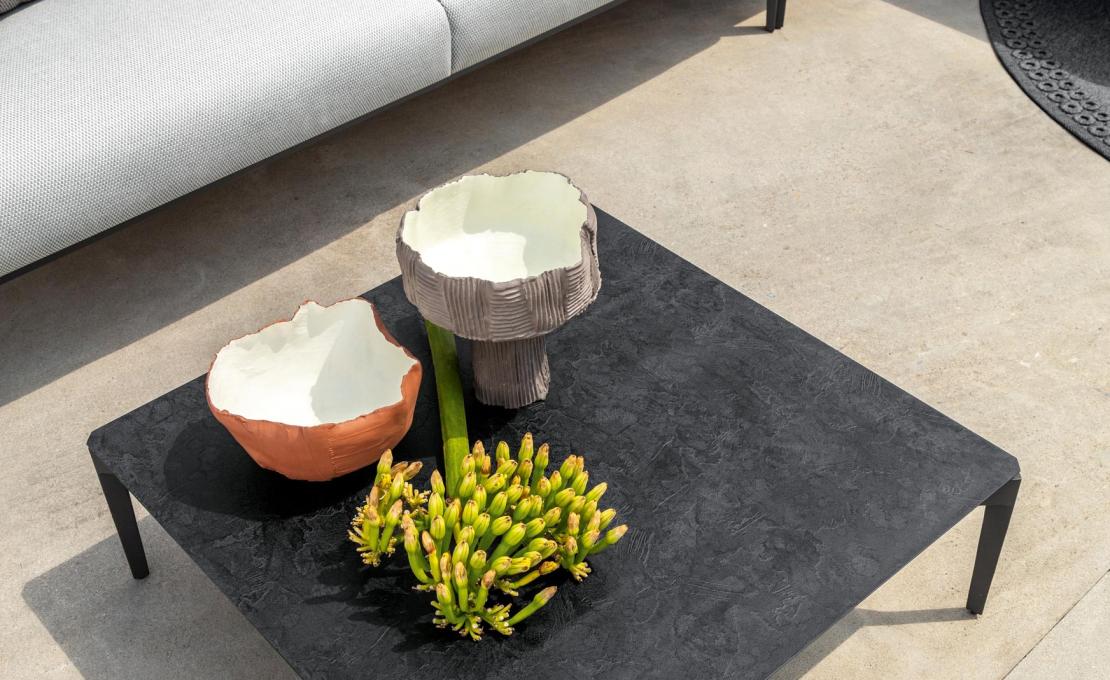 Уличный диван от фабрики Talenti модель LEAF MODULAR SOFA