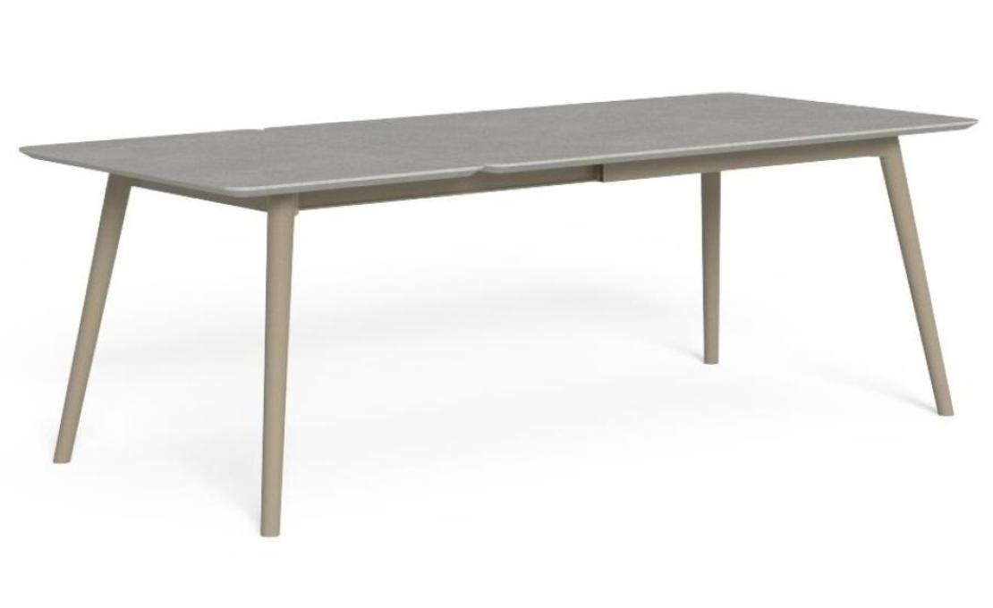 Уличный стол от фабрики Talenti модель MOON ALU DINING TABLE