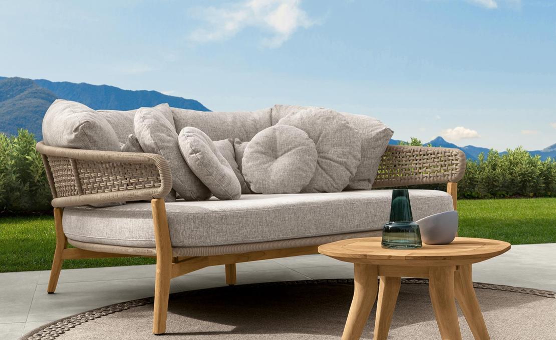 Уличный стол от фабрики Talenti модель MOON TEAK WOOD 