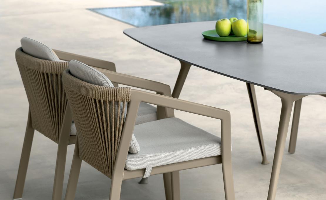 Уличный стол от фабрики Talenti модель NOVA TABLE