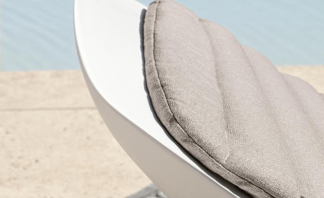 Шезлонг уличныйот фабрики Talenti модель REEF SUN LOUNGER