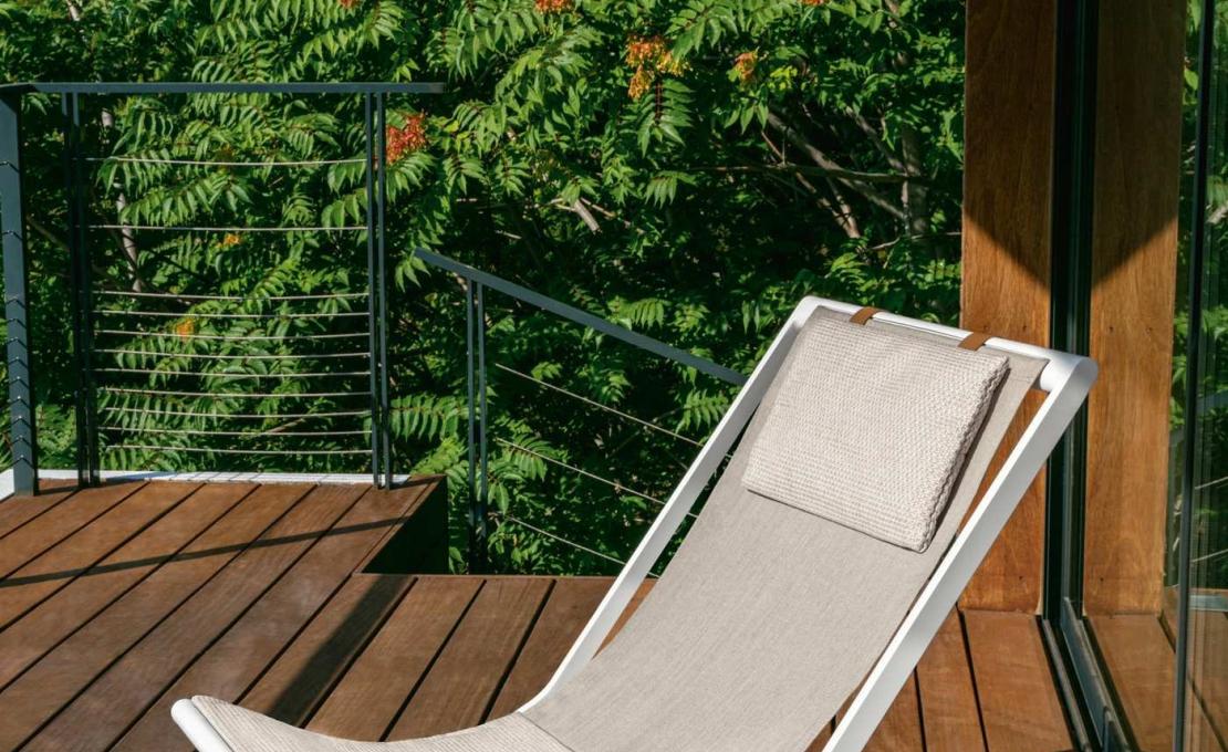 Шезлонг уличныйот фабрики Talenti модель RIVIERA DECK 