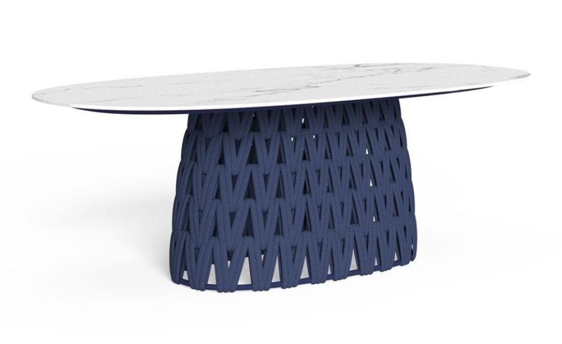 Уличный стол от фабрики Talenti модель SWIPE TABLE