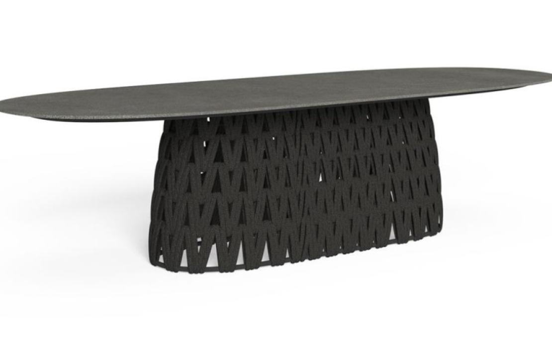 Уличный стол от фабрики Talenti модель SWIPE TABLE