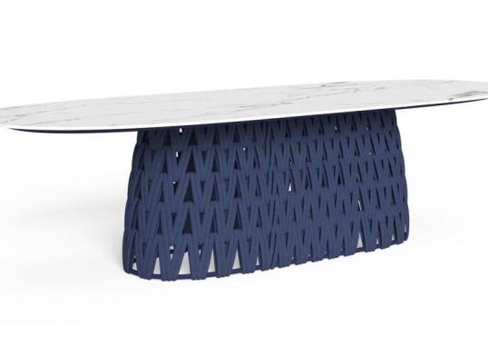 Уличный стол от фабрики Talenti модель SWIPE TABLE
