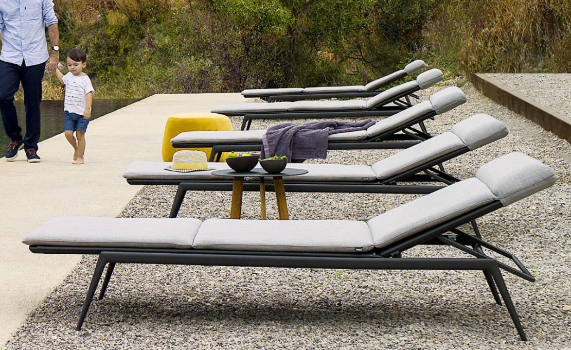 Шезлонг уличныйот фабрики Tribù модель 07640/BRANCHSUNLOUNGER