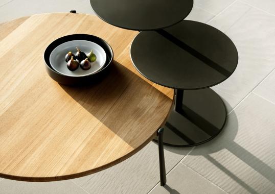 Уличный стол от фабрики Tribù модель 0768/BRANCHCOFFEETABLE