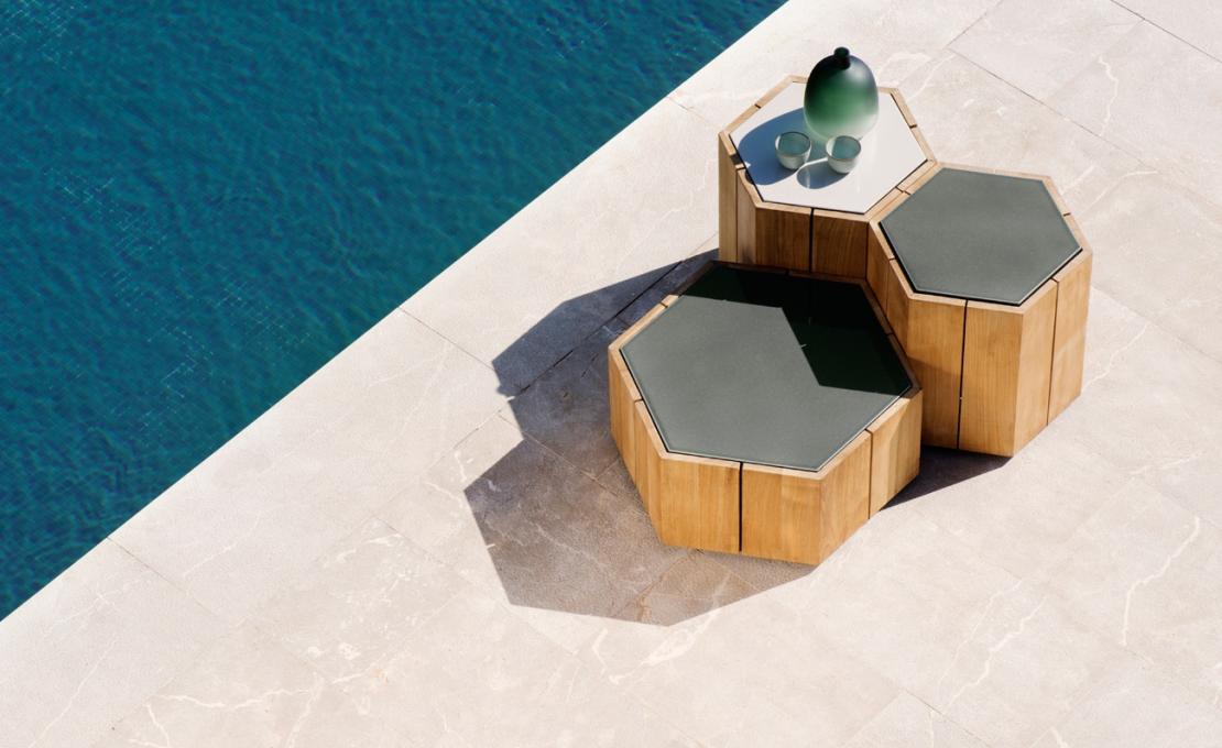 Уличный стол от фабрики Tribù модель D504/HEXAGONTABLE