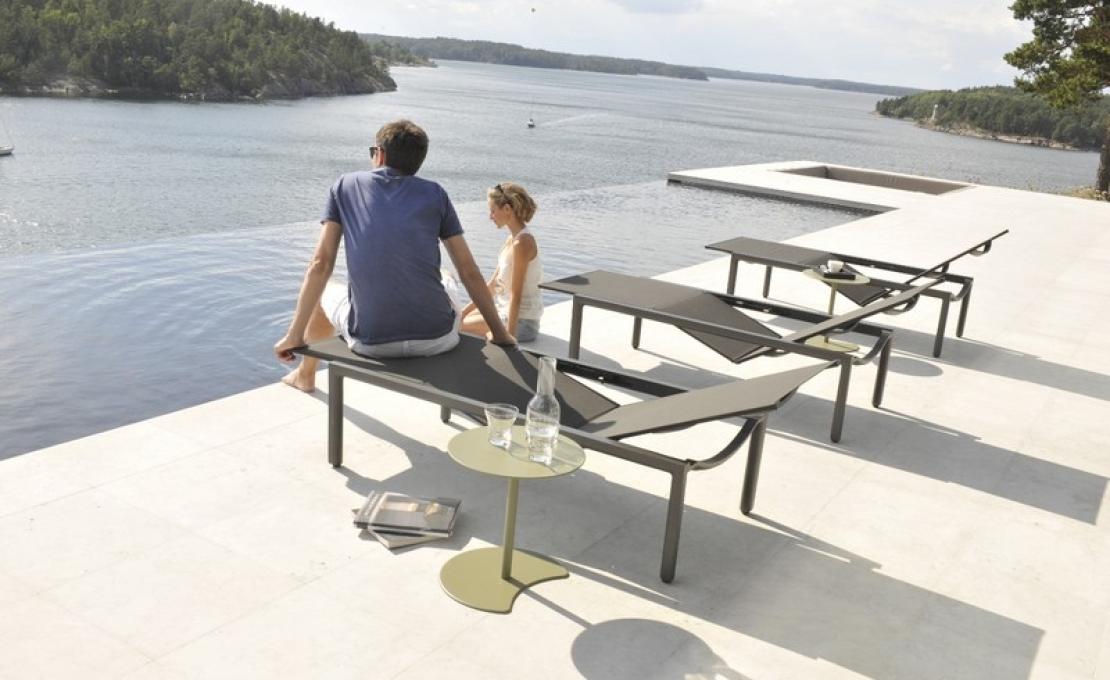Шезлонг уличныйот фабрики Tribù модель 06540/ILLUMSUNLOUNGER