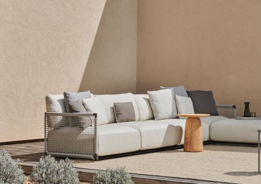 Уличный диван от фабрики Tribù модель NODI/MODULARSOFA
