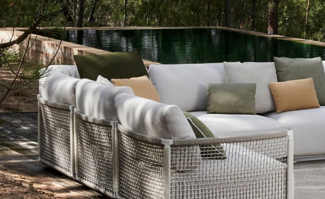 Уличный диван от фабрики Tribù модель NODI/MODULARSOFA