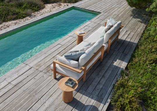Уличный диван от фабрики Tribù модель PURESOFATEAK/SOFA