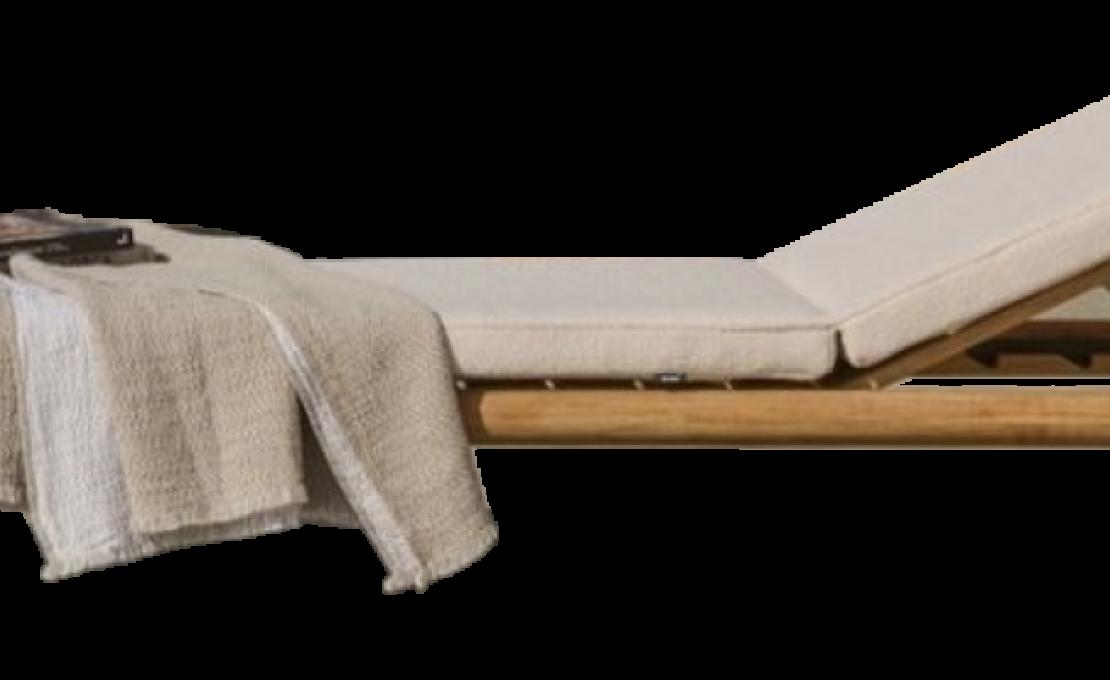 Шезлонг уличныйот фабрики Tribù модель UKIYO/SUNLOUNGER