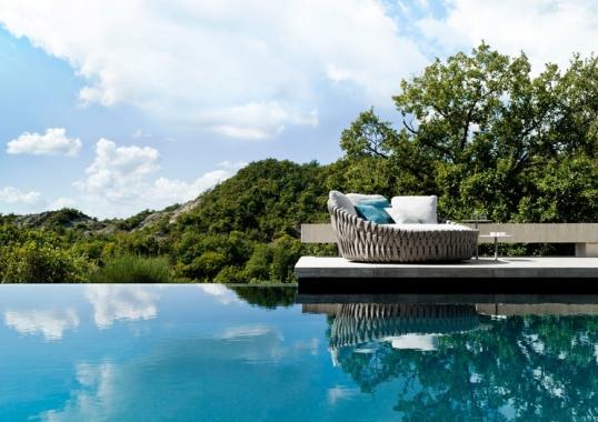 Уличная кушетка от фабрики Tribù модель 05349/TOSCADAYBED