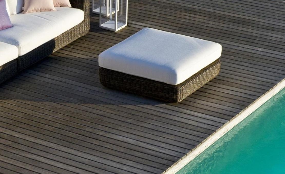 Уличный стол от фабрики Unopiù модель Agorà Tavolino/Pouf