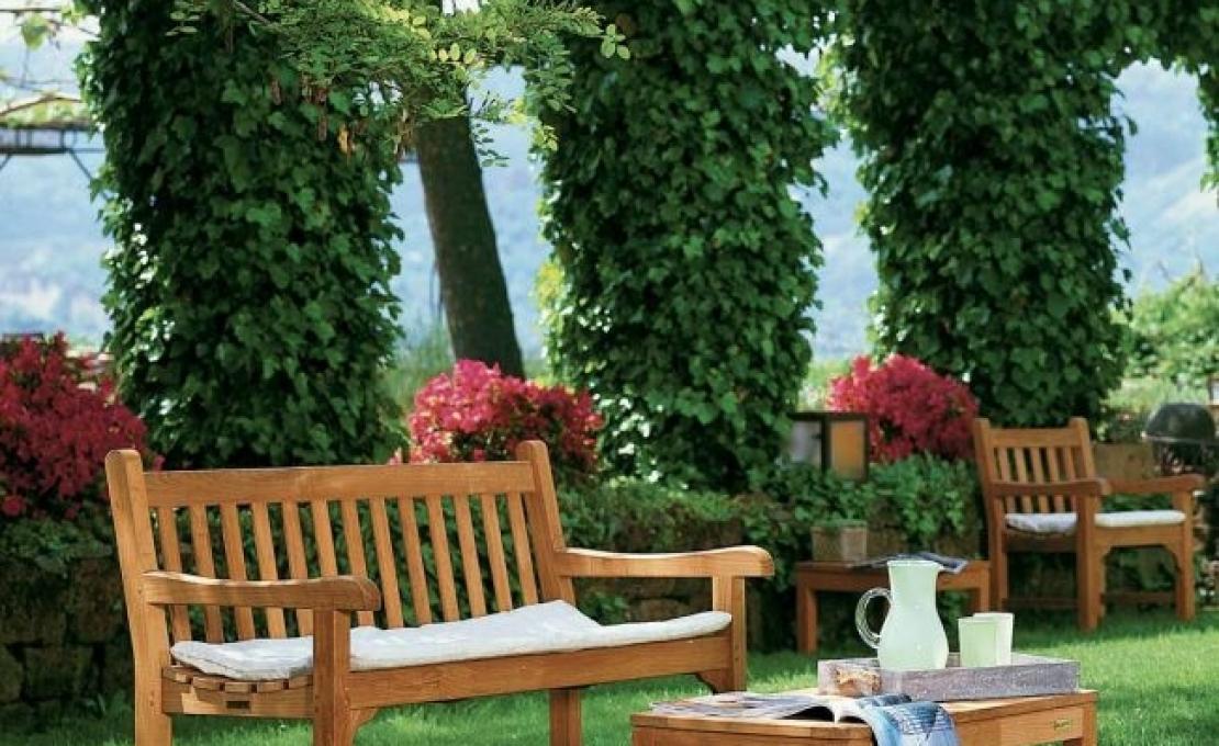 Уличный диван от фабрики Unopiù модель GRDIV-Chelsea Sofa