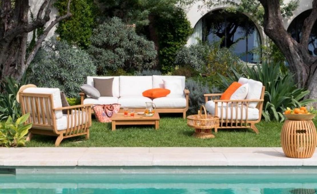 Уличный диван от фабрики Unopiù модель CHDI-Chelsea Sofa