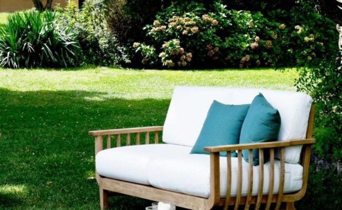 Уличный диван от фабрики Unopiù модель CHDI-Chelsea Sofa