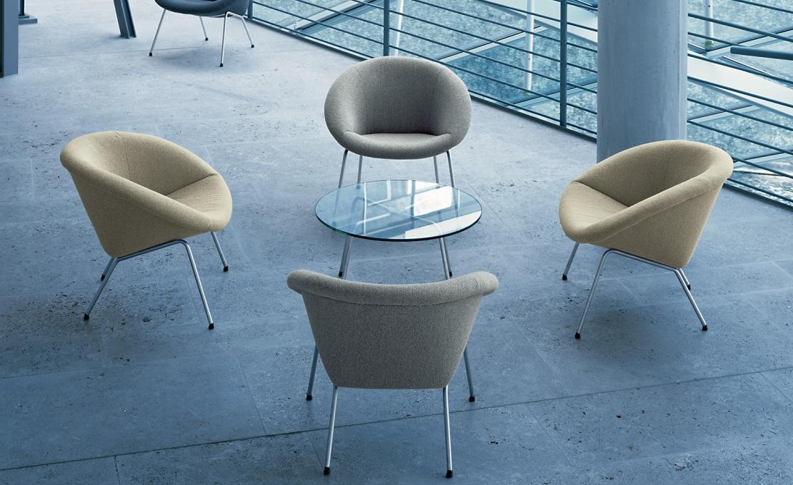 Журнальный столик от фабрики Walter Knoll модель 369 