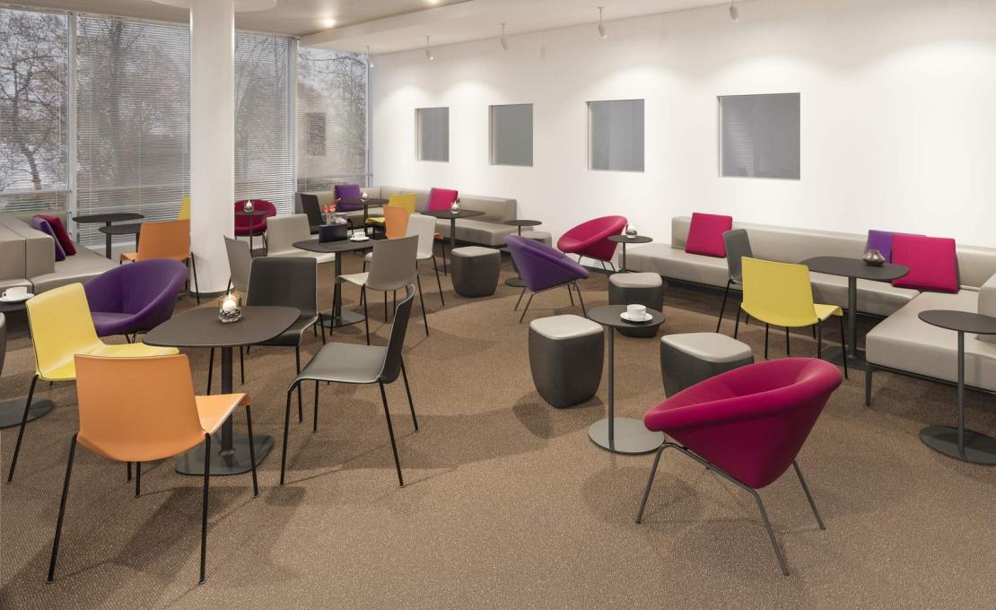 Кресло от фабрики Walter Knoll модель 369 Arm 