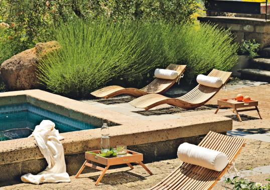 Шезлонг уличныйот фабрики Unopiù модель SWIDO-Swing Chaise Longue