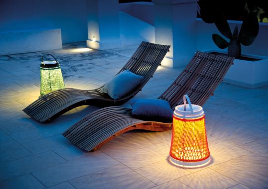 Шезлонг уличныйот фабрики Unopiù модель SWIDO-Swing Chaise Longue