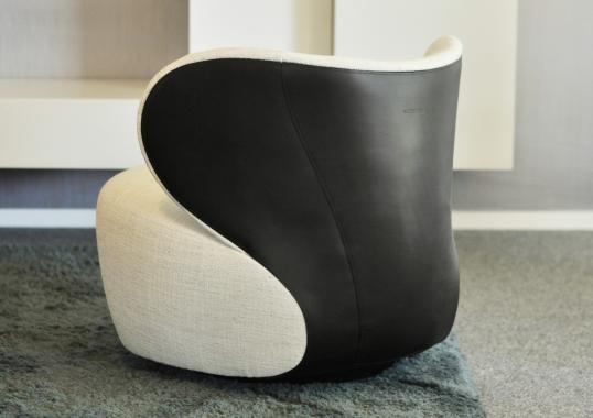 Кресло от фабрики Walter Knoll модель Bao Arm
