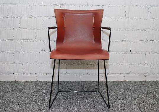 Стул от фабрики Walter Knoll модель Cuoio  Walter Knoll