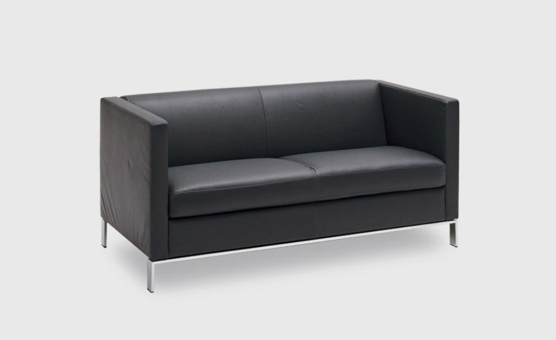 Диван от фабрики Walter Knoll модель Foster 501 Sofa