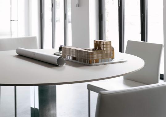 Стул от фабрики Walter Knoll модель Jason Lite 