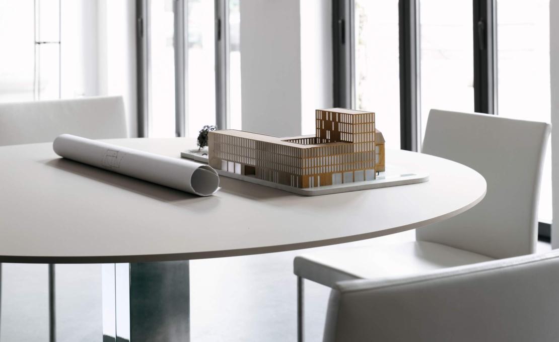 Стул от фабрики Walter Knoll модель Jason Lite 