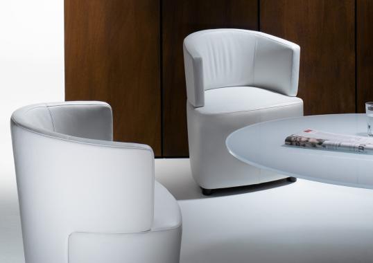 Кресло от фабрики Walter Knoll модель 261-10