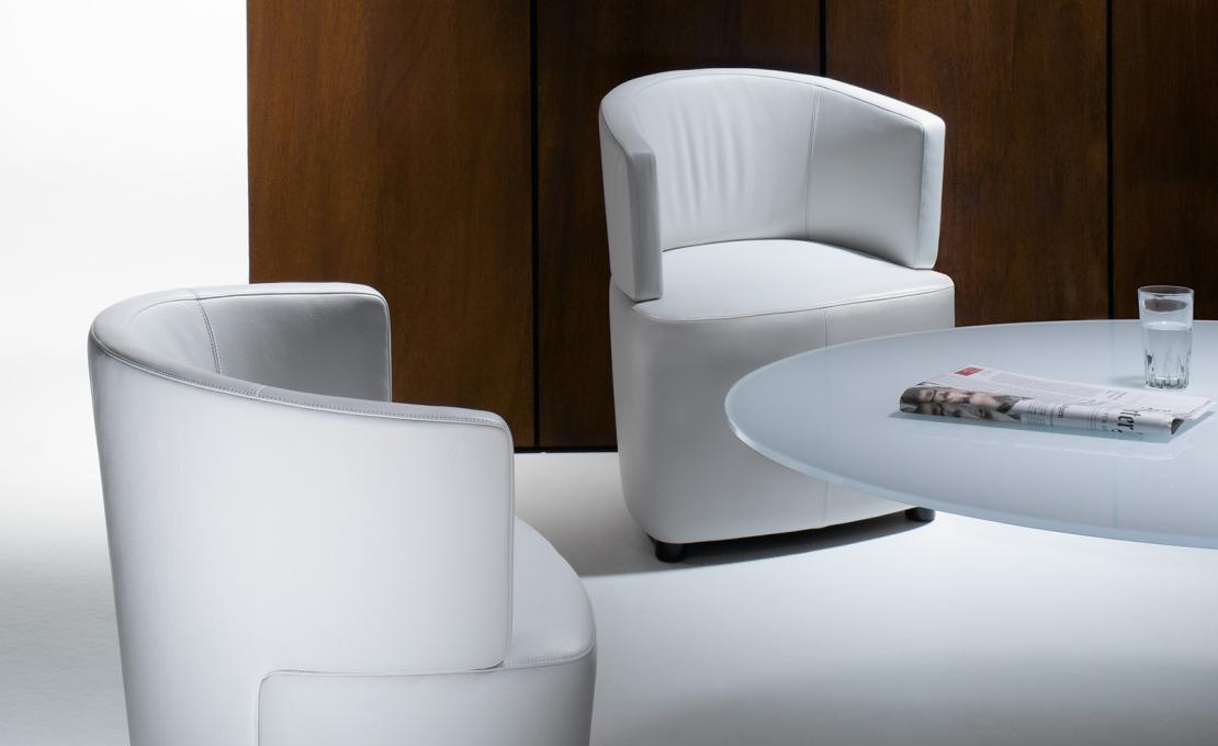 Кресло от фабрики Walter Knoll модель 261-10