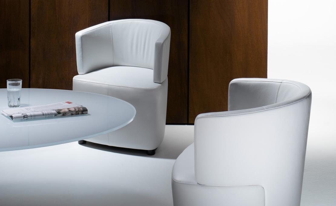 Кресло от фабрики Walter Knoll модель 261-10