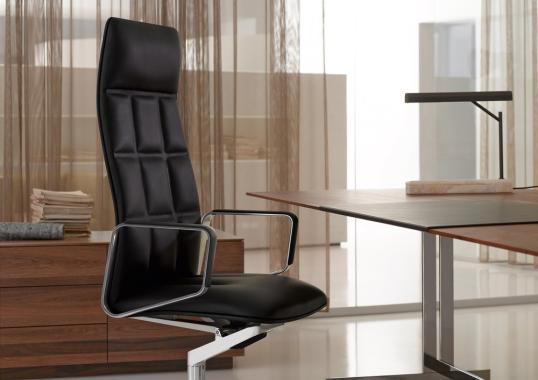 Офисный Стул от фабрики Walter Knoll модель Lead Executive 