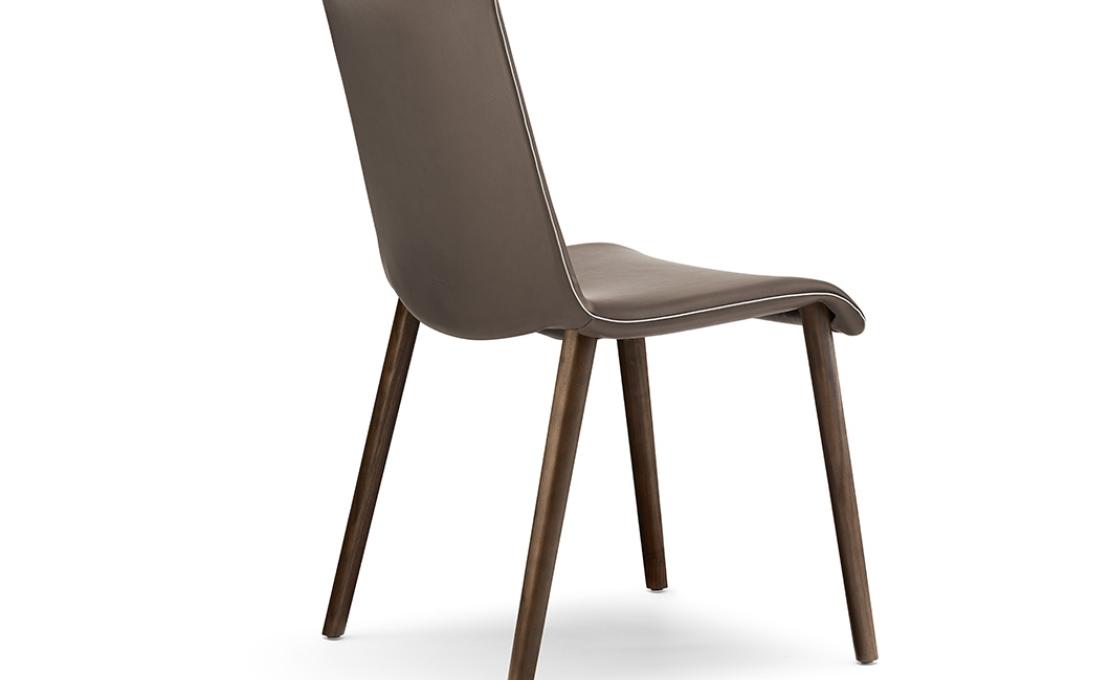 Стул от фабрики Walter Knoll модель Liz Wood 