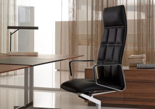 Офисный Стул от фабрики Walter Knoll модель Lead Executive 