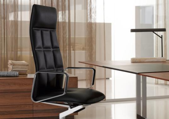 Офисный Стул от фабрики Walter Knoll модель Lead Executive 