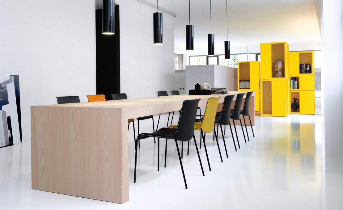Стул от фабрики Walter Knoll модель Liz  