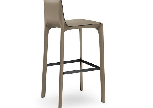 Барный стул от фабрики Walter Knoll модель Saddle  Bar